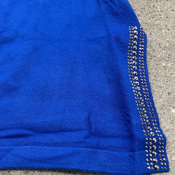 Silver Bling Studs Accent Soft Blue Material blouse size 1X - Picture 5 of 7